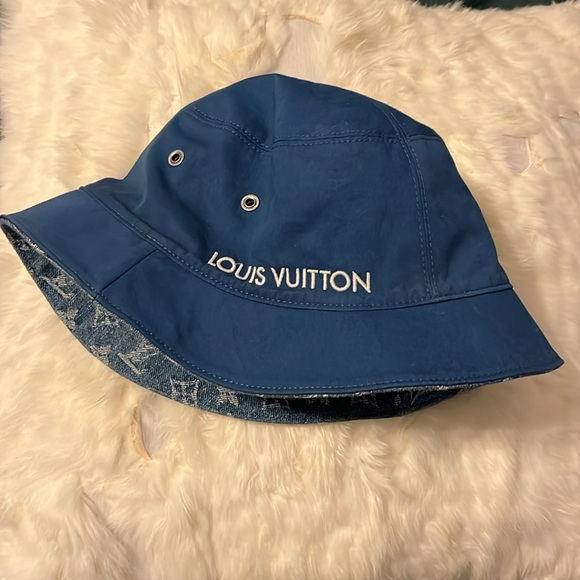 Authentic Louis Vuitton Denim Reversible Bucket Hat - Picture 8 of 16